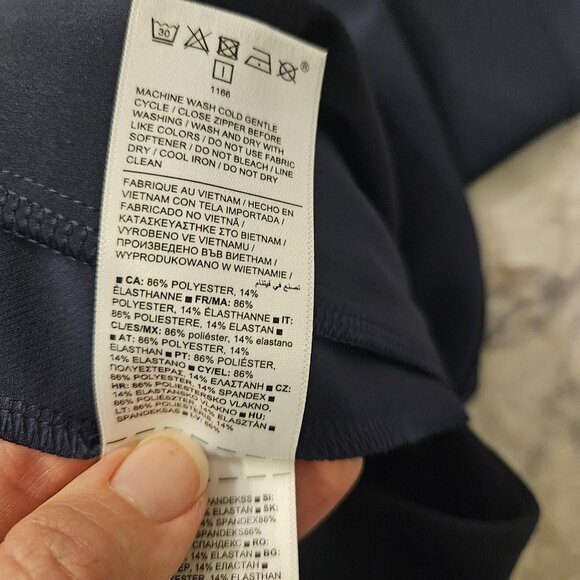 Athleta Black Ankle Pants - Picture 16 of 16